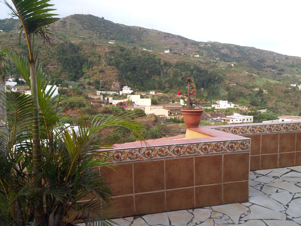 Auf Einen der zwei Balkone  Apartments Estrella Del Norte