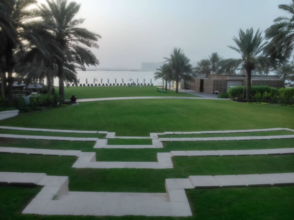 Amphitheater Le Meridien Mina Seyahi Beach Resort & Waterpark