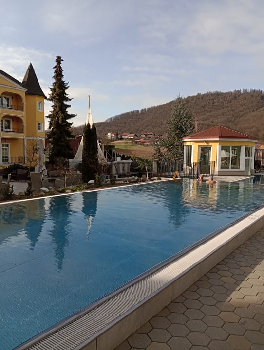 Pool Schlössl Hotel Kindl