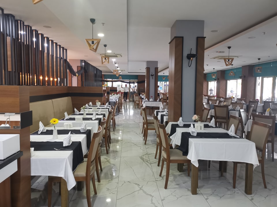 Gastro Side Aquamarin Resort & Spa