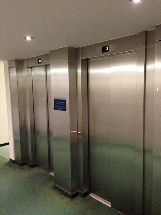 Lift Premier Inn Stuttgart Airport