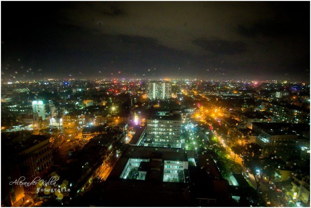 Ausblick von Zimmer 1 (22. Etage) Hotel Windsor Plaza