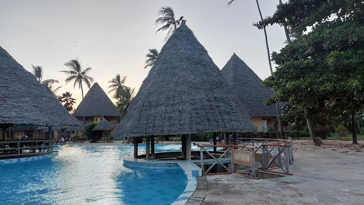 Gastro Neptune Pwani Beach Resort & Spa