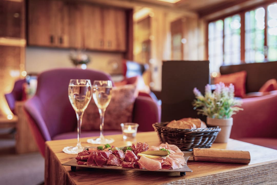 Lobby Sunstar Hotel Klosters