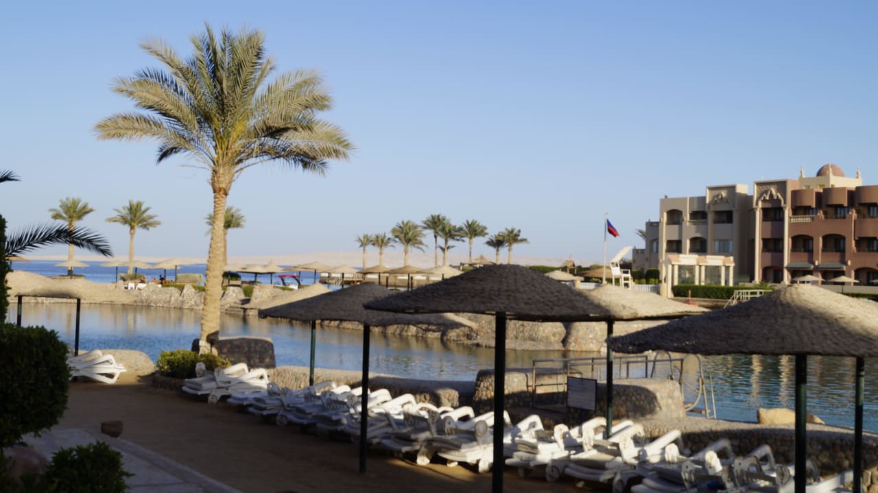 Пляж Sunny Days El Palacio Resort & Spa