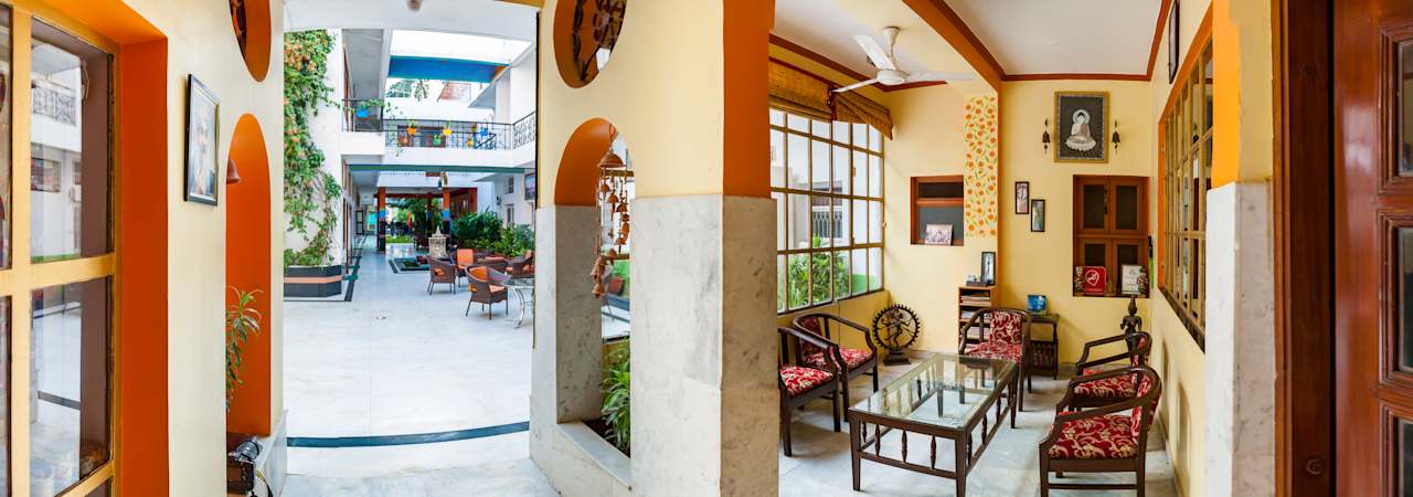 Lobby Hotel Harmony - Khajuraho