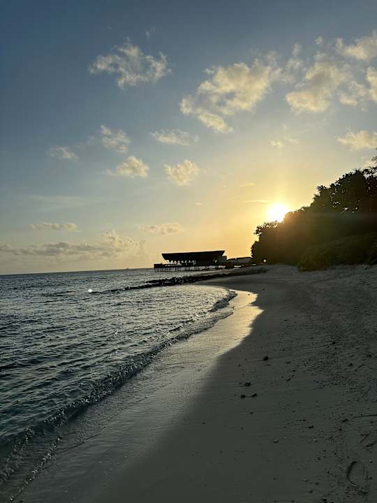 Strand The Westin Maldives Miriandhoo Resort