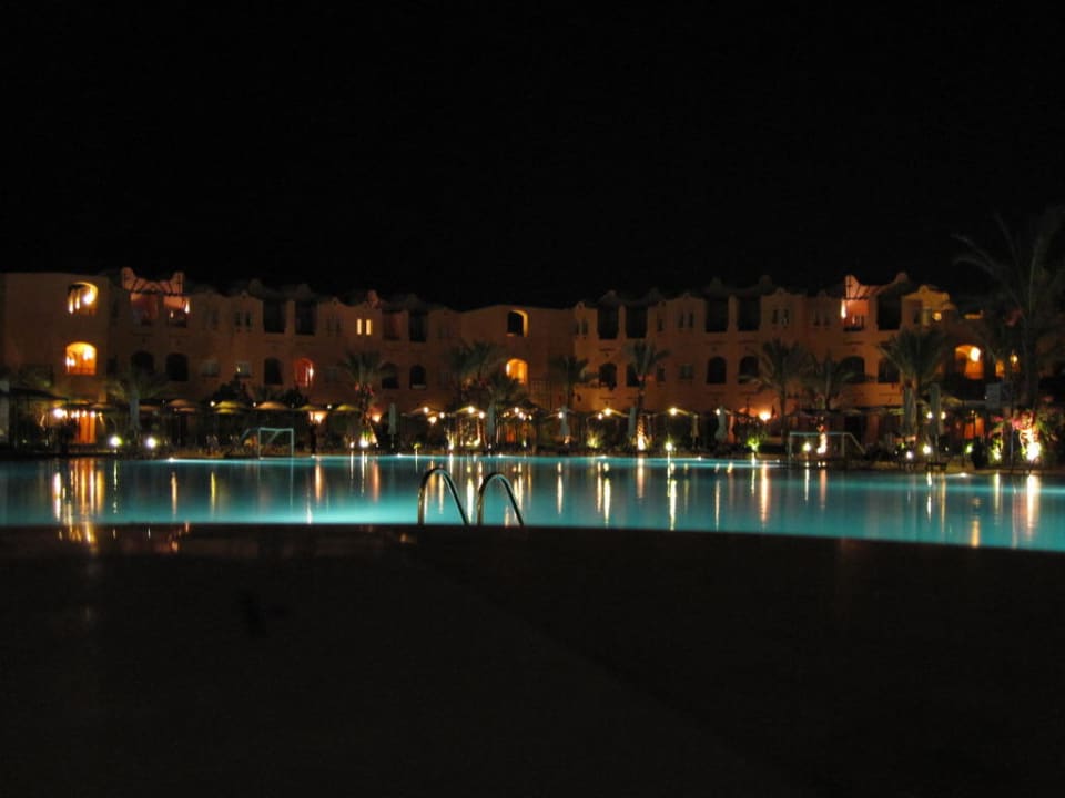 By night Jaz Makadi Oasis Resort