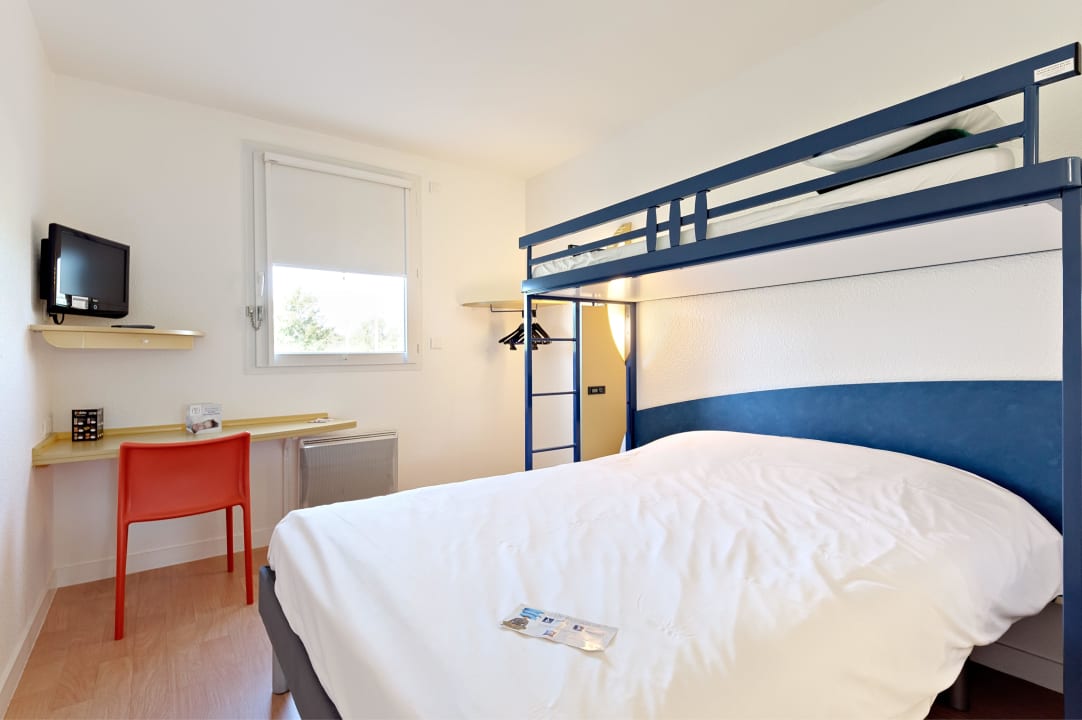 Chambre 3 personnes ibis budget Hotel La Roche Sur Yon