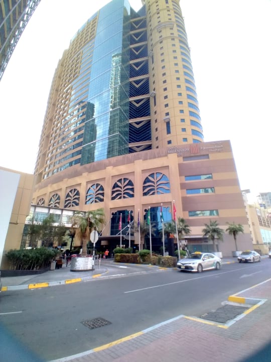 Außenansicht Grand Millennium Al Wahda Abu Dhabi