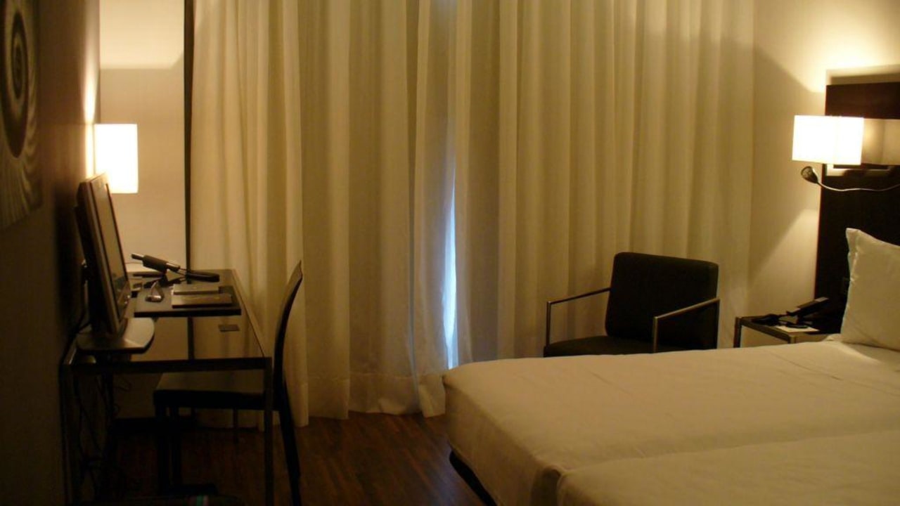 Zimmer Hotel AC Palacio Universal