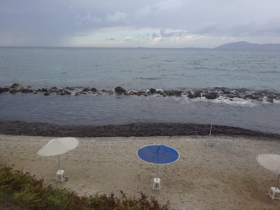 Strand Hotel Kouros Palace