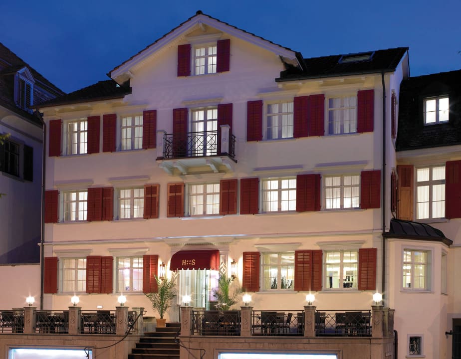 Aussenansicht Abend Hotel Swiss