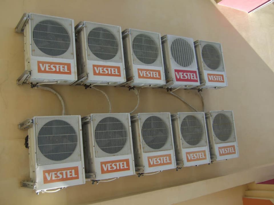 Hässliche Ventilatoren Hotel Orfeus Park