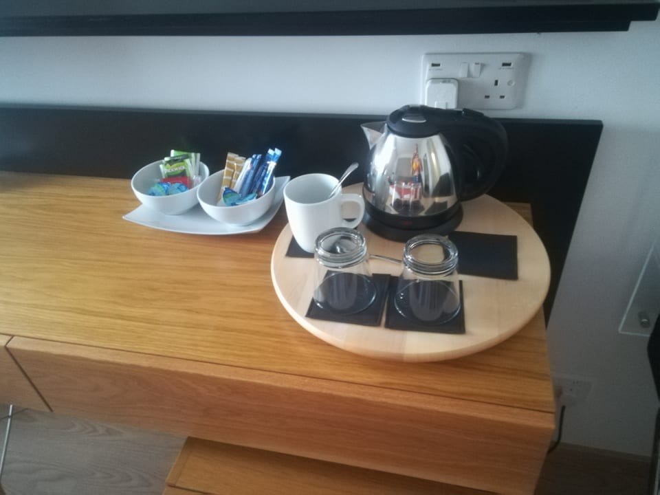 Zimmer Crystal Springs Beach Hotel