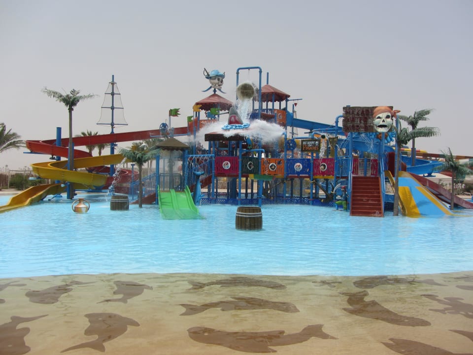 Makadi Aquapark Spielturm  Jaz Makadi Oasis Resort