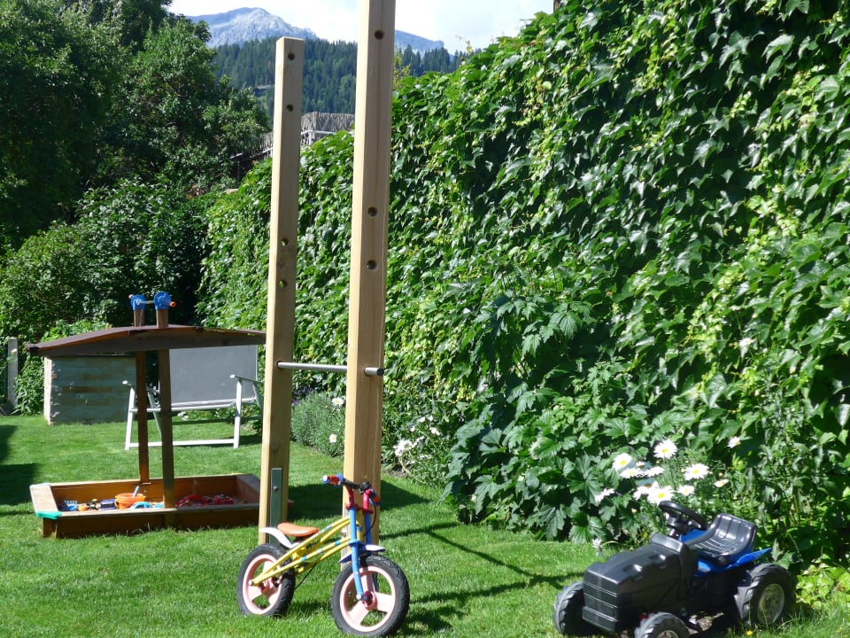 Gartenanlage Appartement Romana