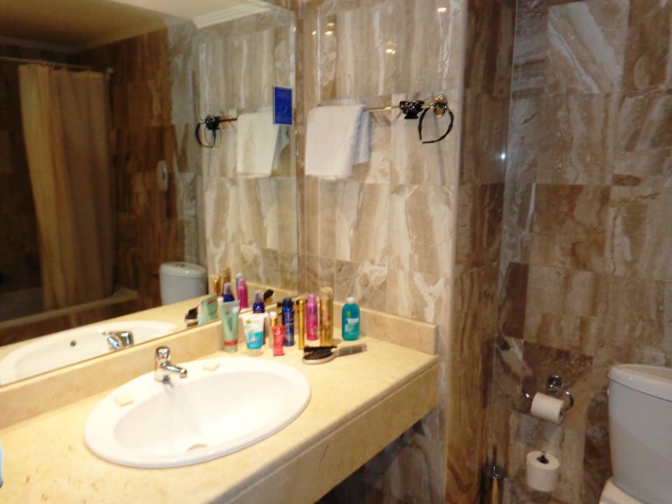 Bad Hotel Kalithea Horizon Royal