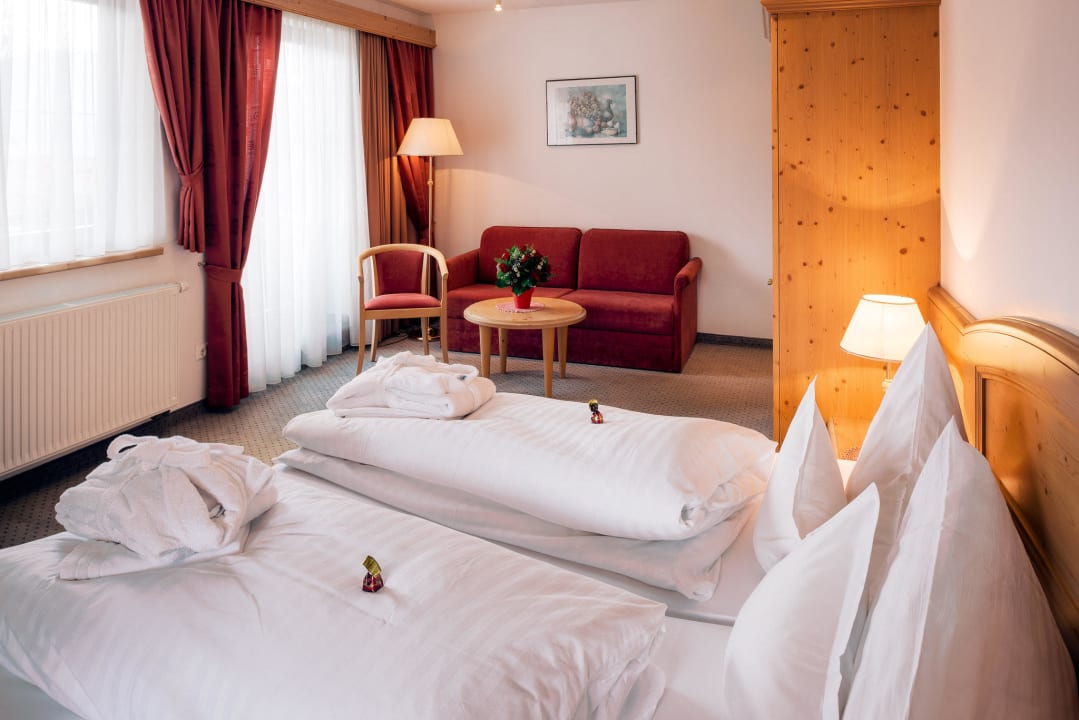 Zimmer Hotel Garni Alpenruh-Micheluzzi