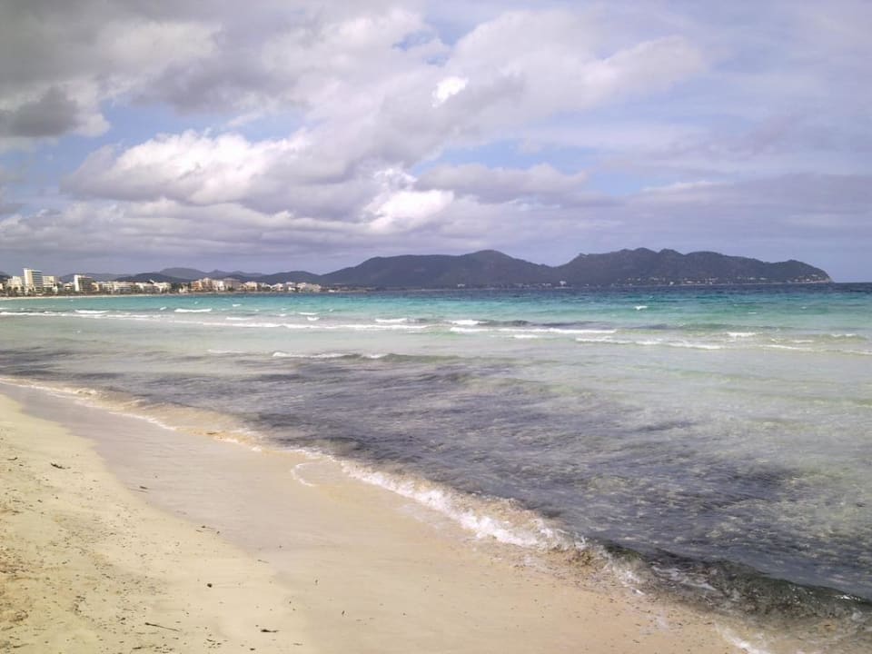 Strand von Cala Millor mit Blick nach Cala Bona Hipotels Bahia Grande