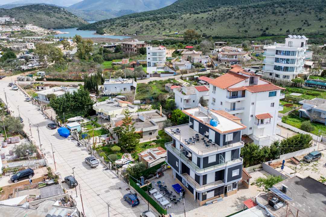 Außenansicht Brothers of the World Hostel