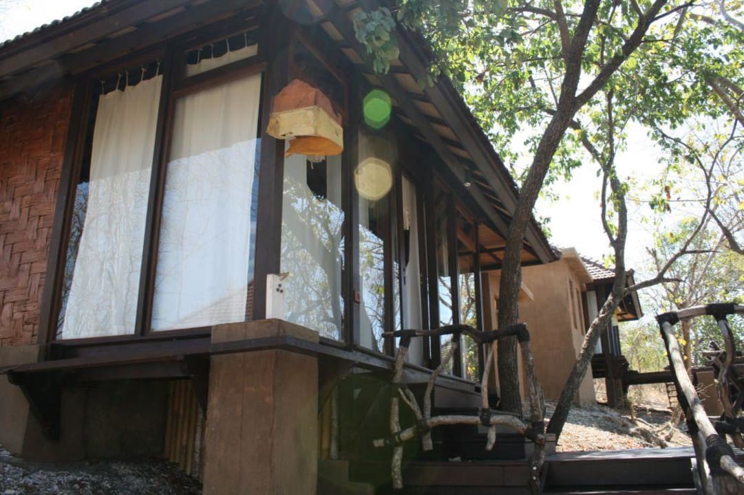 Bungalow Aussenansicht NusaBay Menjangan