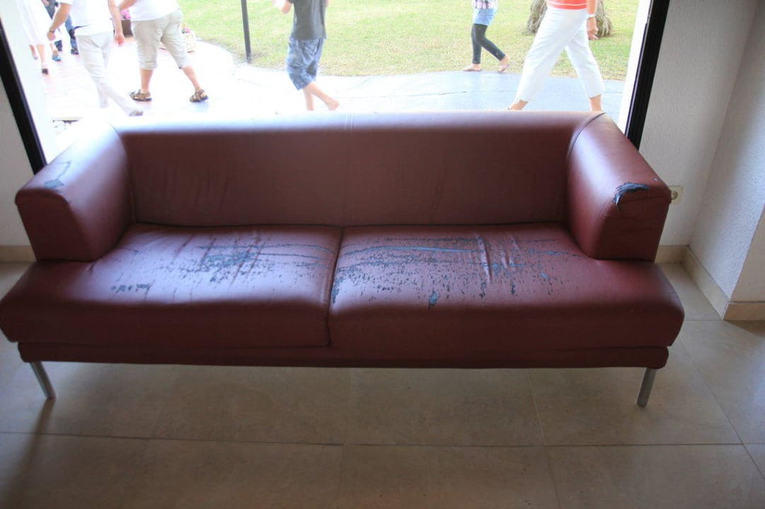 Sitzmöbel im Foyer blau punta reina