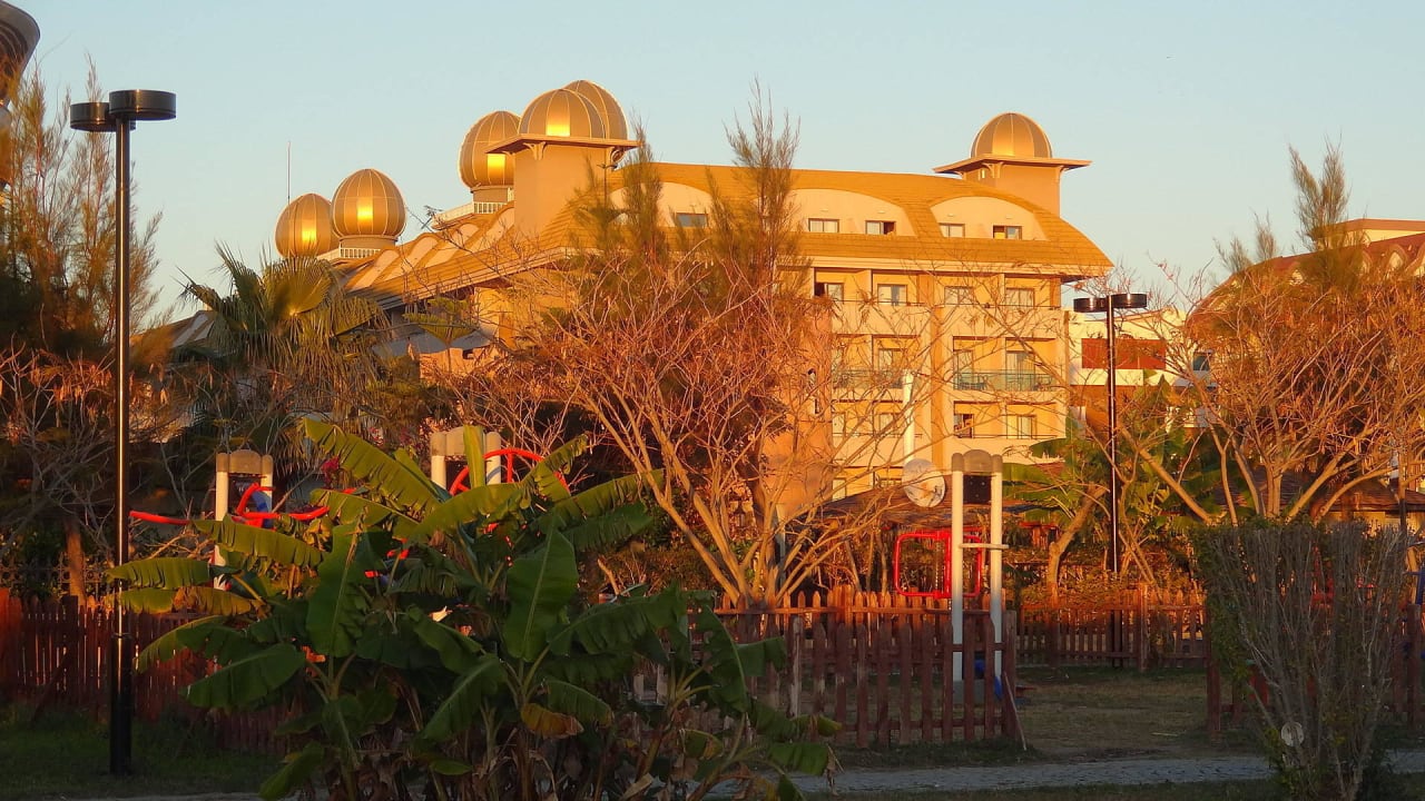 Vom Strand gesehen Aydinbey Kings Palace & Spa