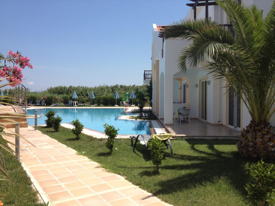 Appartementanlage und Pool Atlantica Marmari Beach