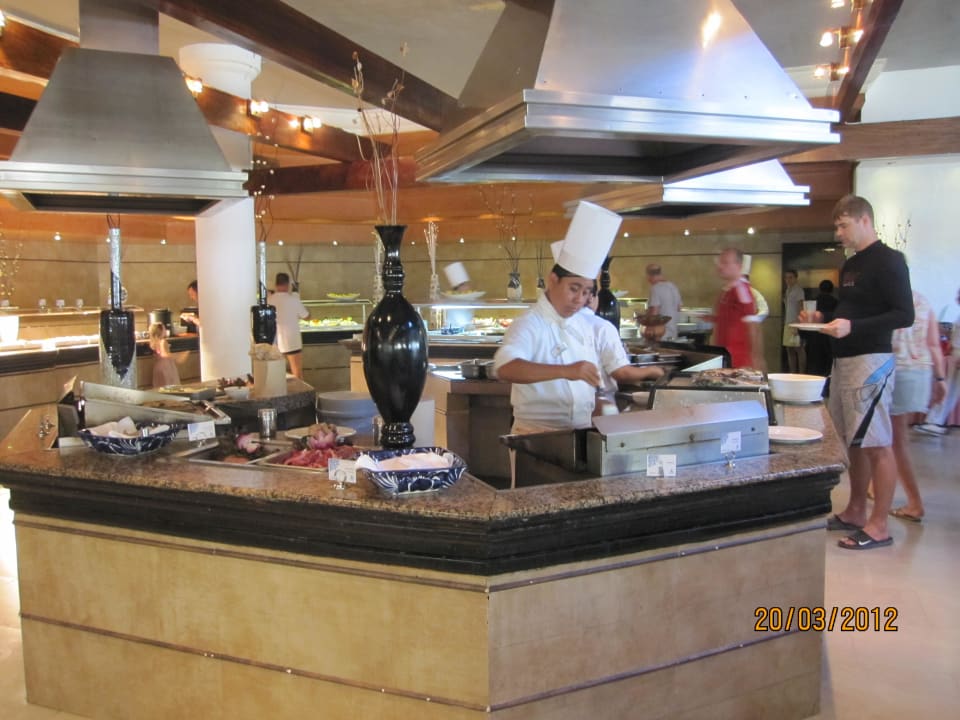 Stets frische Zubereitung Rest. Festival Sandos Playacar Beach Resort