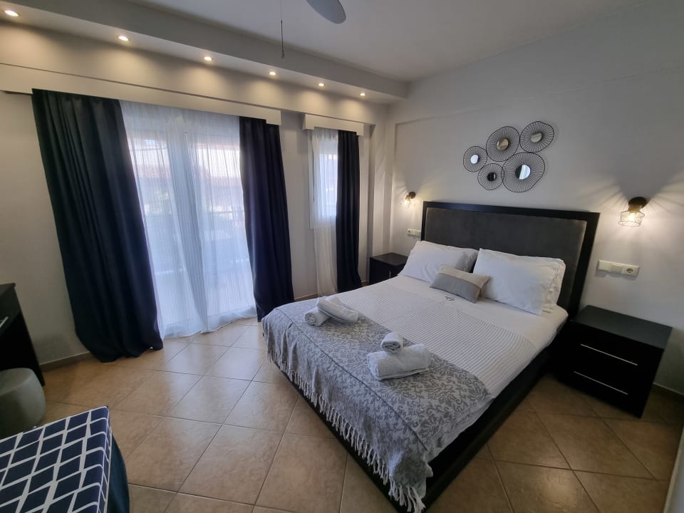 Zimmer GreenHill Holiday Suites Sarti