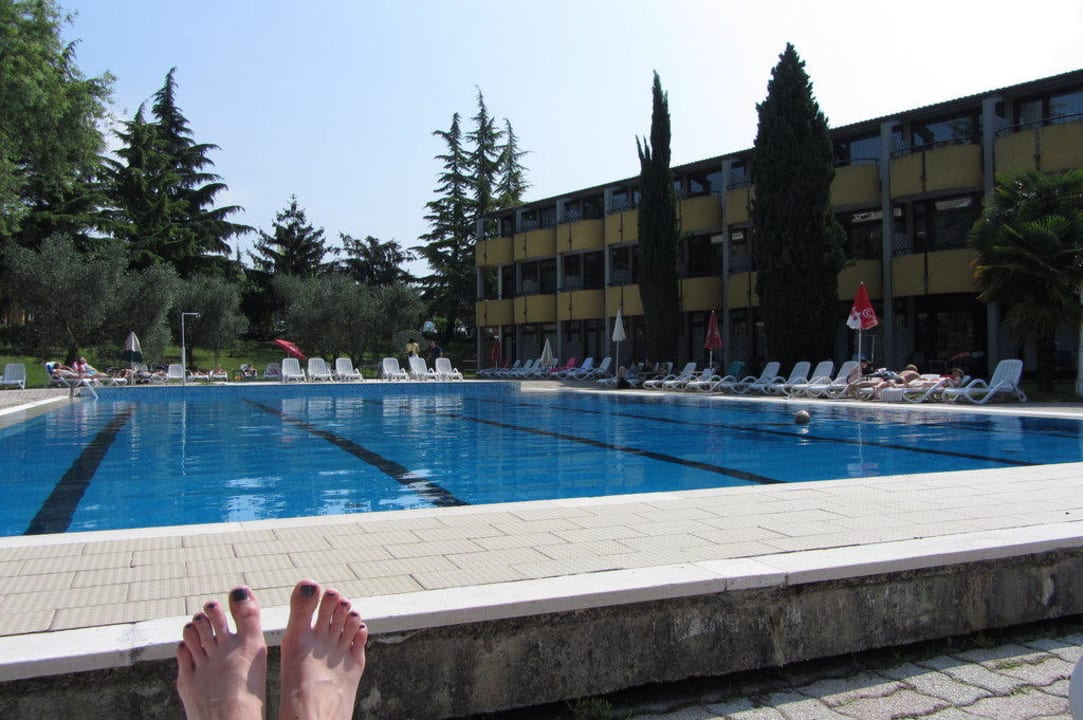 Pool vor Hotel Palme Suite Hotel Palme & Suite