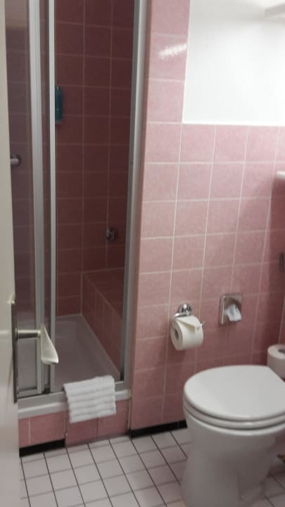 Dusche u. Toilette  Hotel Flensburger Hof