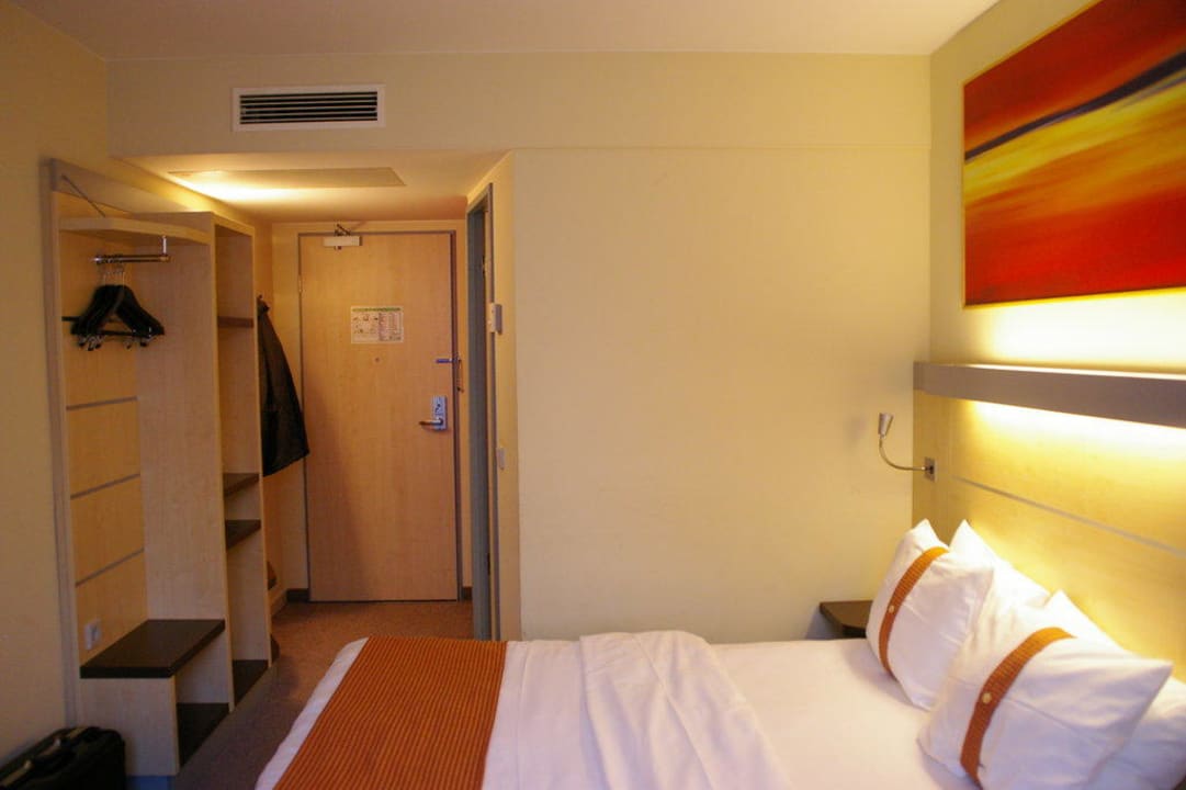 Großes Bett Holiday Inn Express Berlin City Center