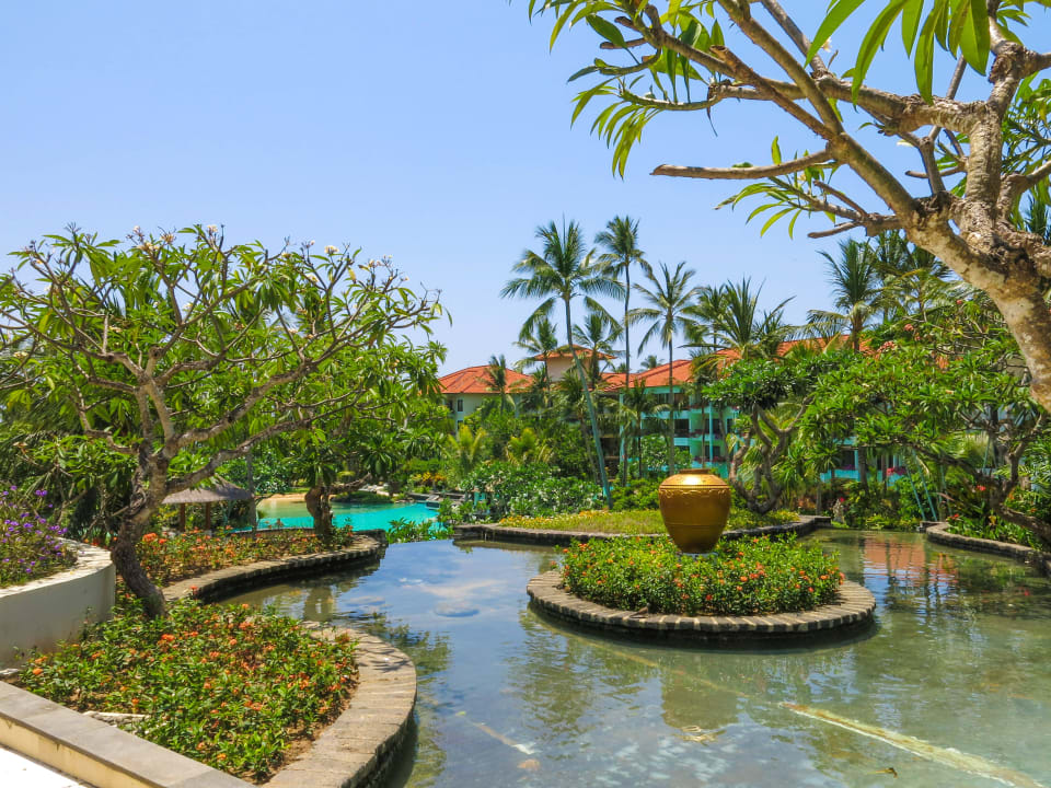 Impressionen aus der Gartenanlage The Laguna A Luxury Collection Resort & Spa