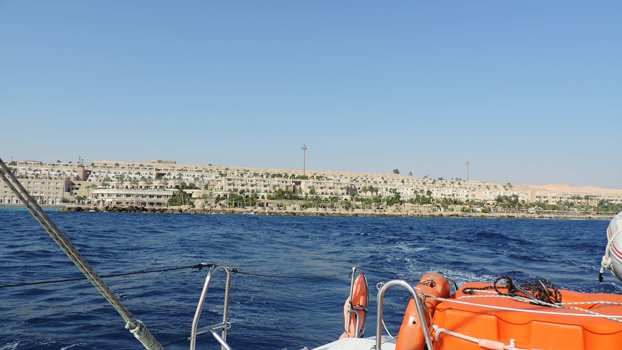 Vom Katamaran Pickalbatros Citadel Resort