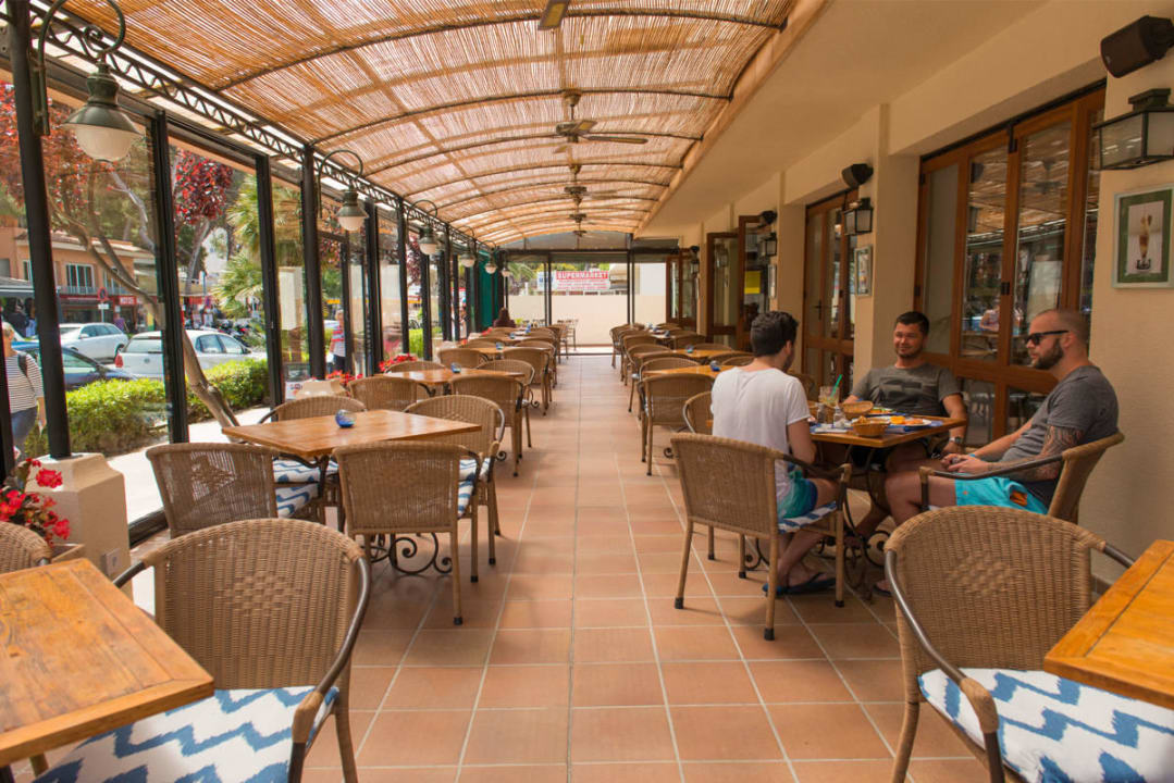 Terraza Bell Port Hotel