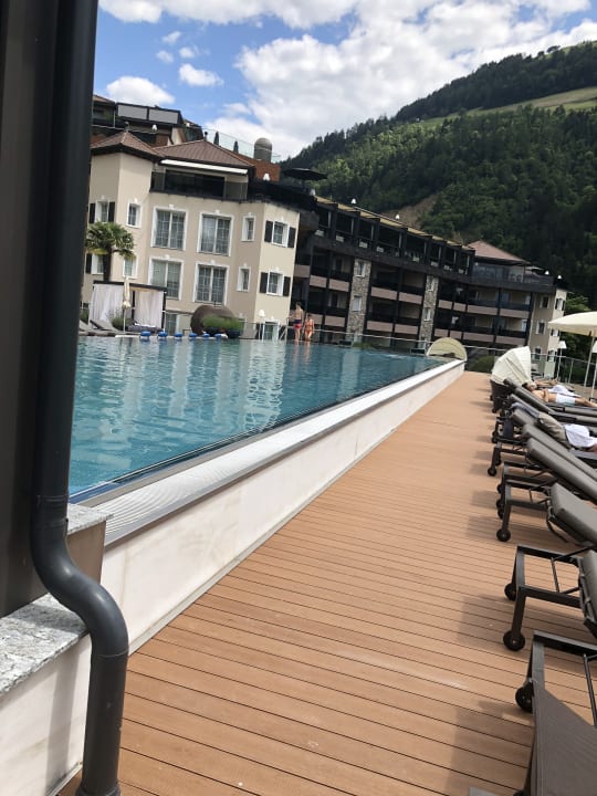 Pool Quellenhof Luxury Resort Passeier