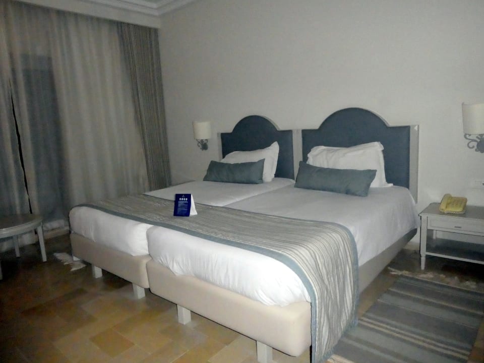 Zimmer Iberostar Waves Averroes