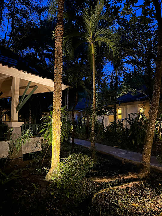 Gartenanlage Baan Khaolak Beach Resort