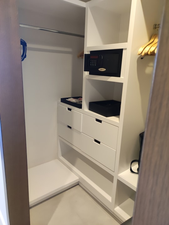 Zimmer Anda Barut Collection