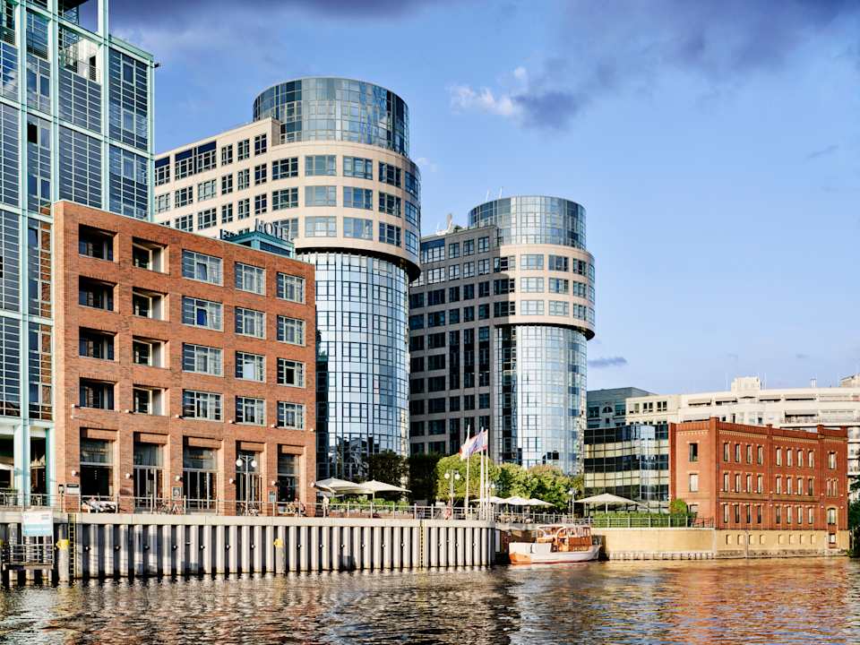 Außenansicht ABION Spreebogen Waterside Hotel Berlin