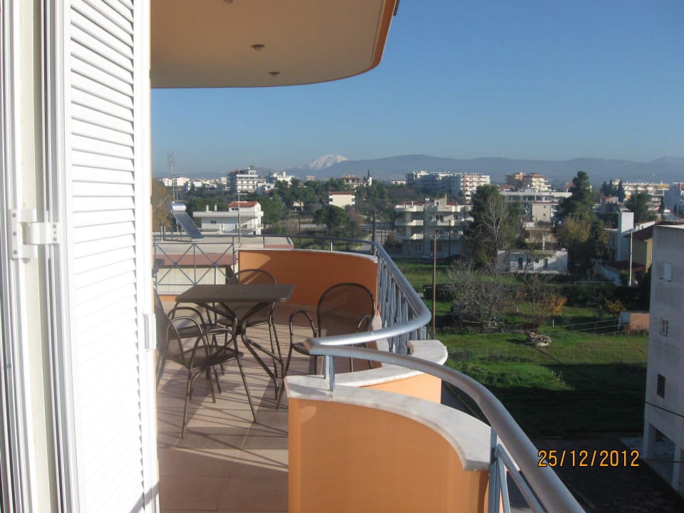 Balkon mit Blick zum Dirfys Gebirge Hotel Philoxenia