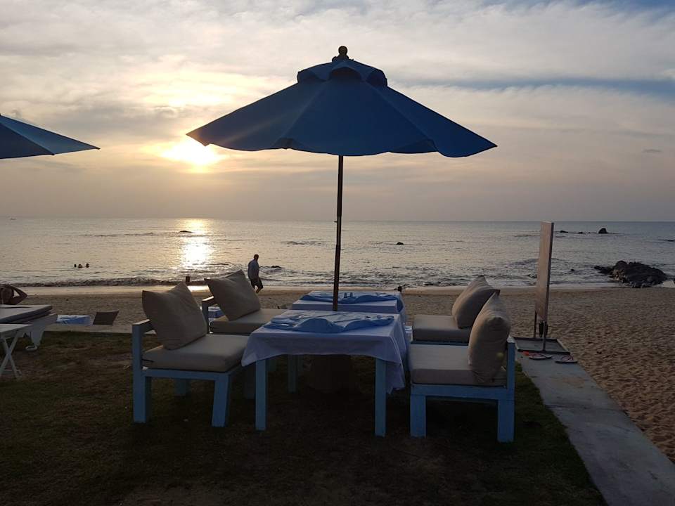 Strand Ocean Breeze Resort