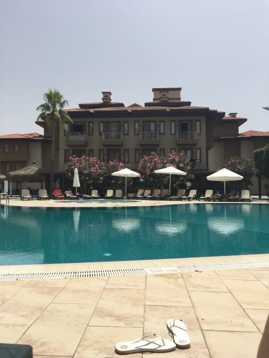 Pool Club Grand Side