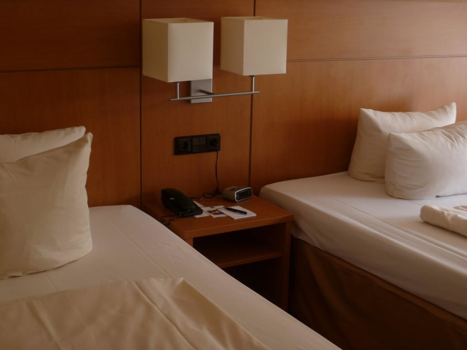 Prächtige Betten, groß & gemütlich Leonardo Royal Hotel Baden-Baden