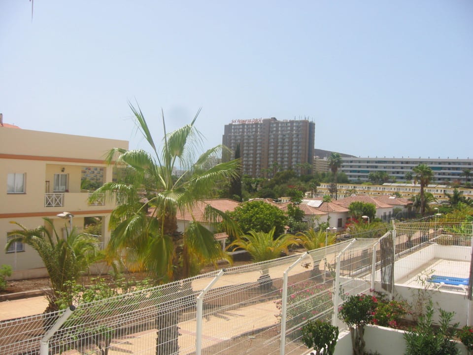 Ausicht auf den Hintereingang Kurhotel Mar y Sol