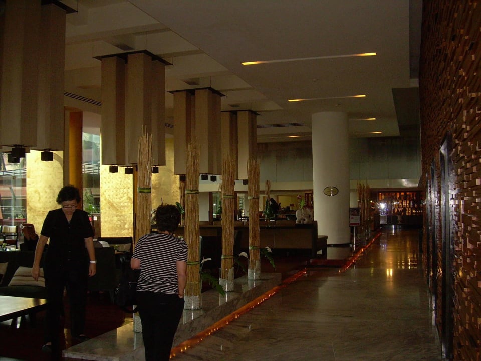 Lobby Ramada Plaza by Wyndham Bangkok Menam Riverside