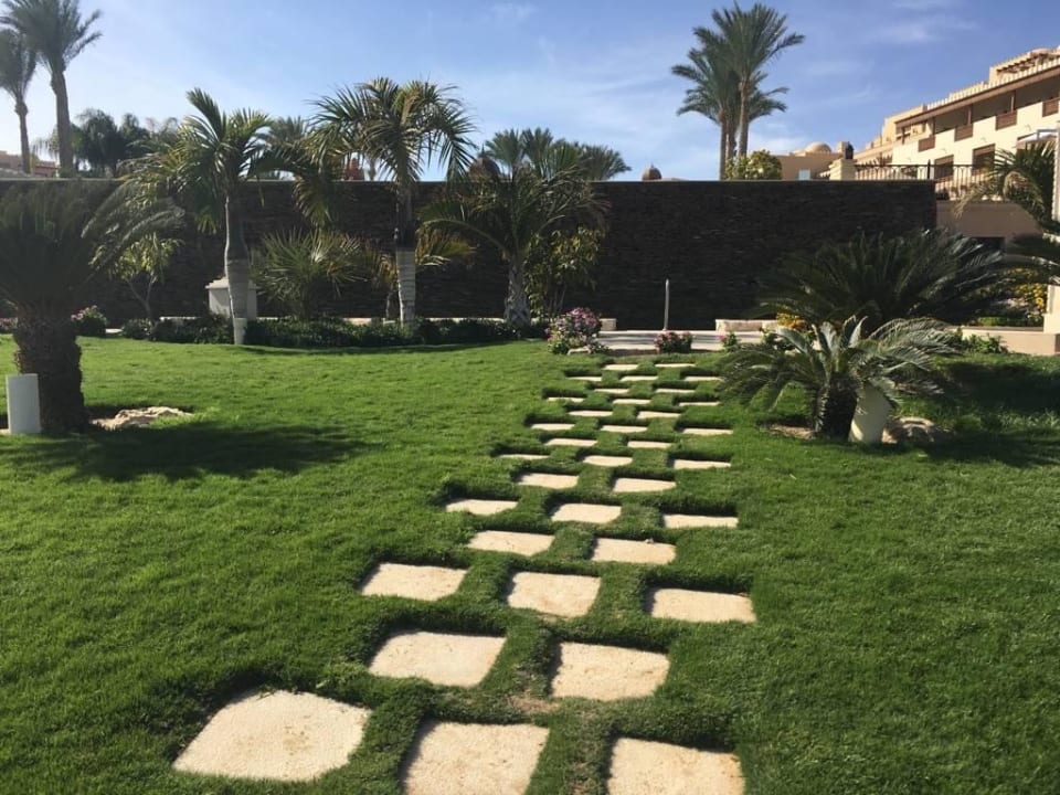 Blick zum Infinity Pool Makadi Spa - Adults only