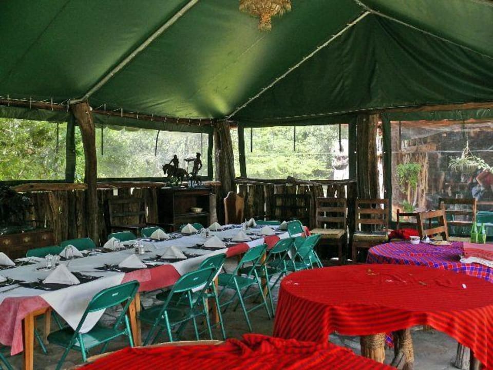 Speisebereicht - mal nicht im Freien Royal Mara Safari Lodge